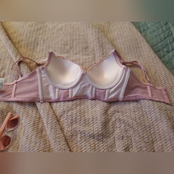 34c sexy pink bra - Picture 4 of 8